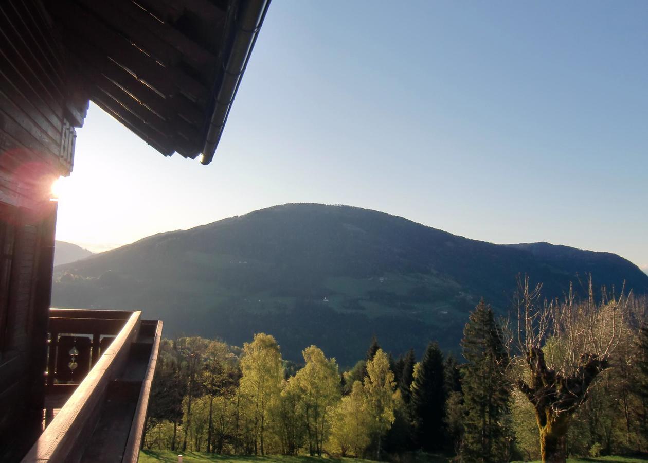 Art-Lodge Kunstpension Afritz Exterior foto